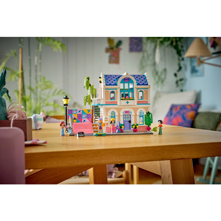LEGO®Friends 42687 Liann's Family House