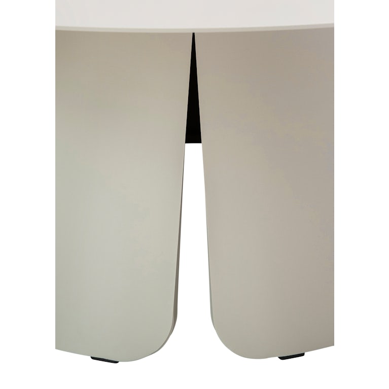 Qopps Okios koffie tafel 90 cm rond en 36 cm hoog Latte light mat