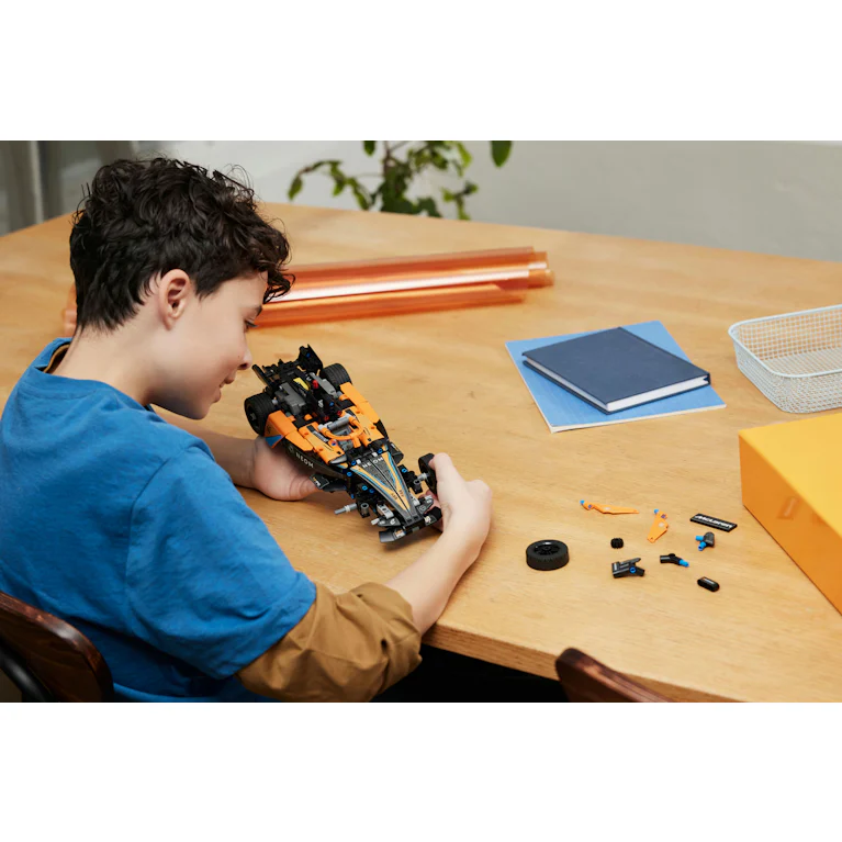 LEGO® Technic 42169 NEOM McLaren formula e race car