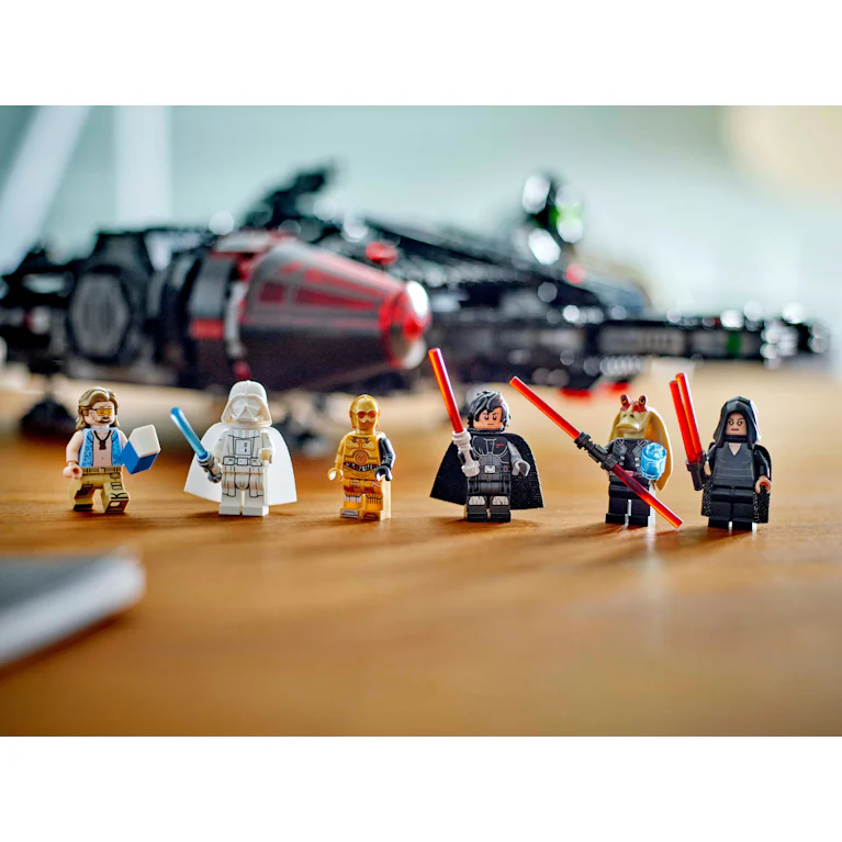 LEGO® Star Wars 75389 Dark Falcon