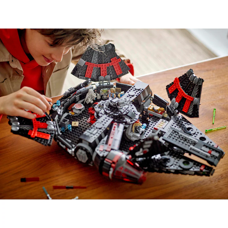 LEGO® Star Wars 75389 Dark Falcon