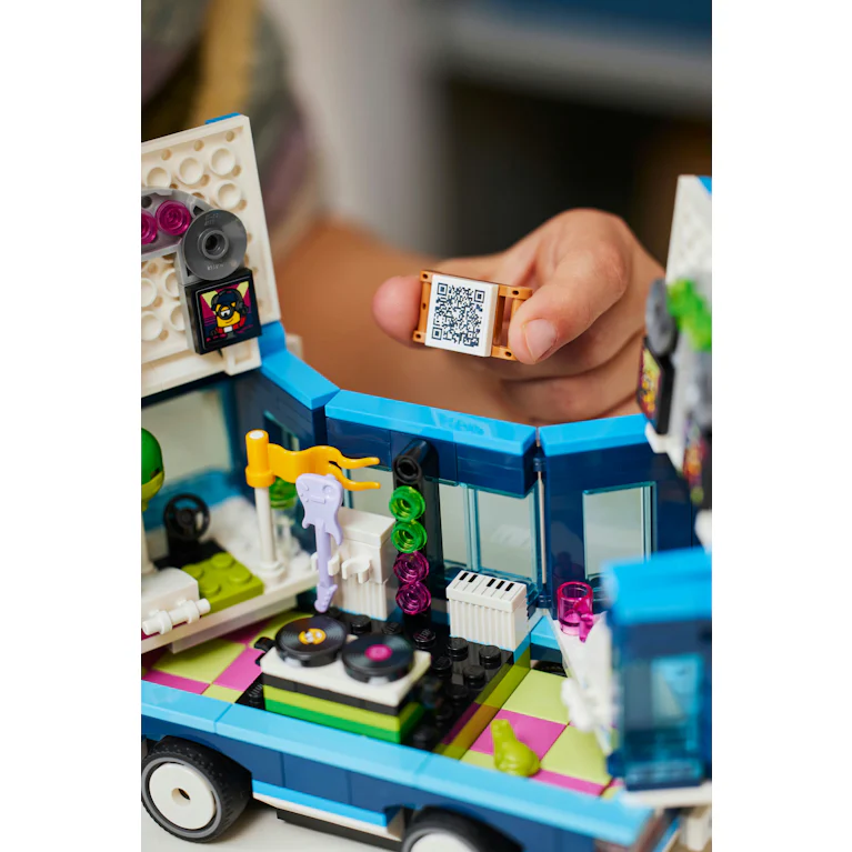 LEGO® Despicable Me 4 75581 Alien Conquest muzikale feestbus van de Minions