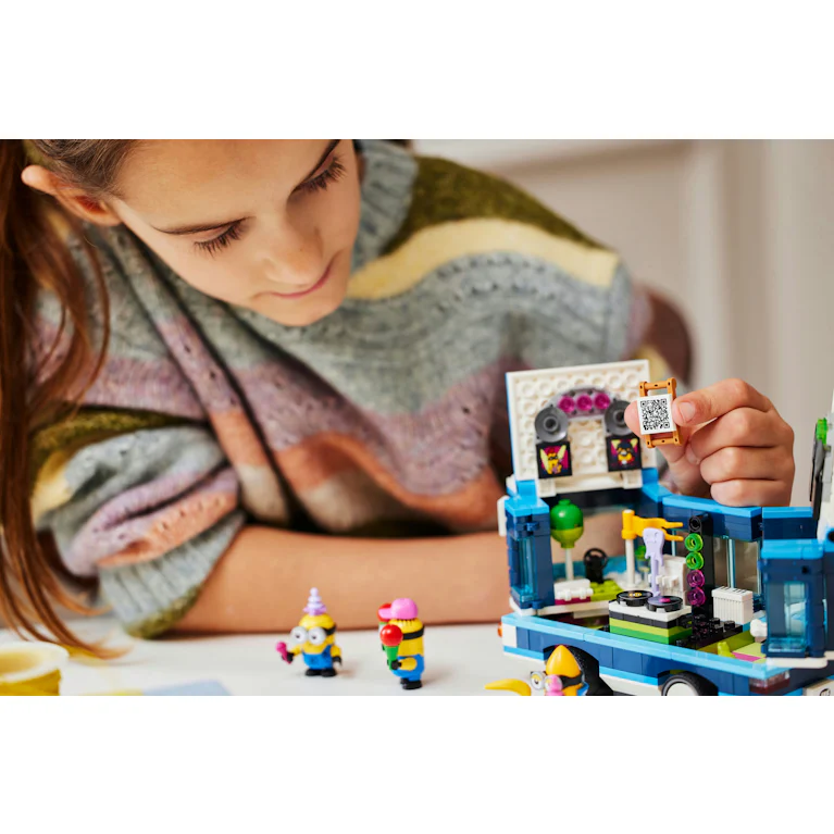 LEGO® Despicable Me 4 75581 Alien Conquest muzikale feestbus van de Minions