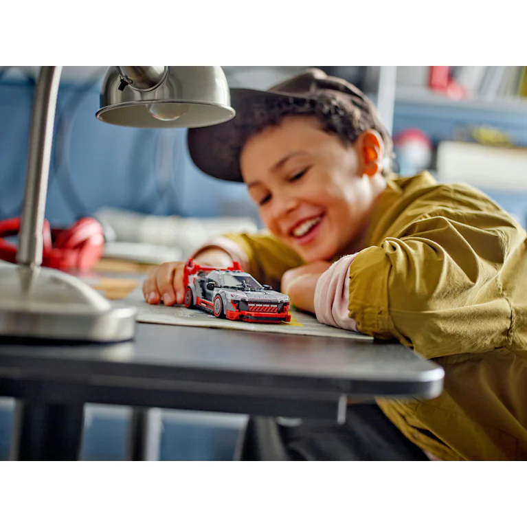 LEGO® Speed Champions 76921 Audi S1 e-tron quattro racewagen