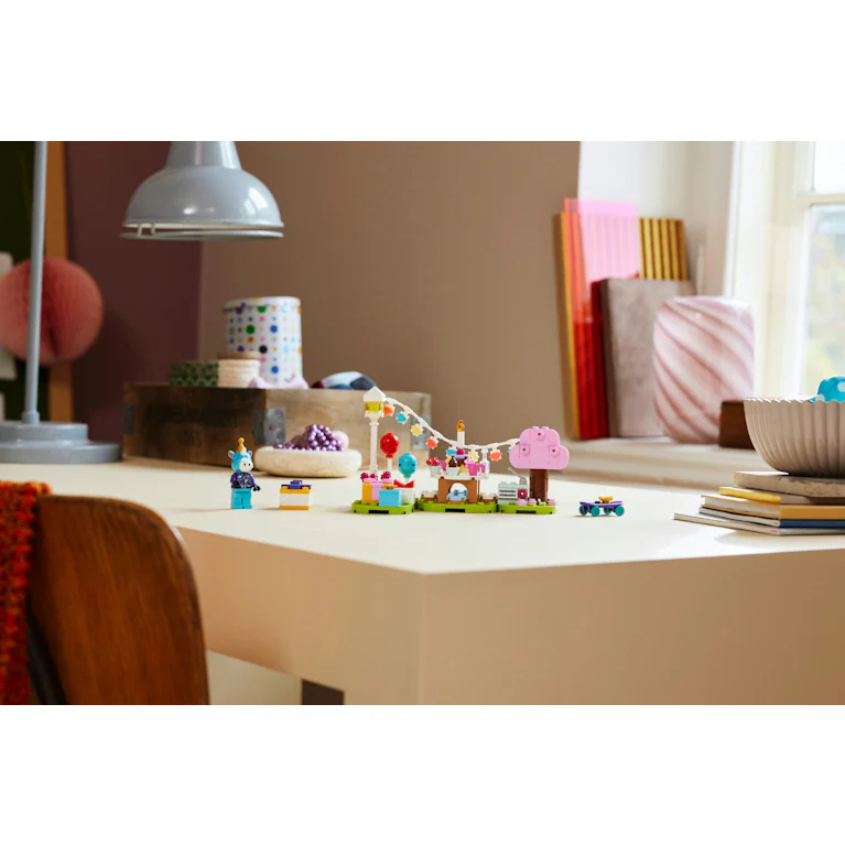 LEGO® Animal Crossing™ 77046 Julians verjaardagsfeestje