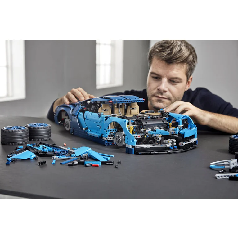 LEGO® Technic 42083 Bugatti Chiron