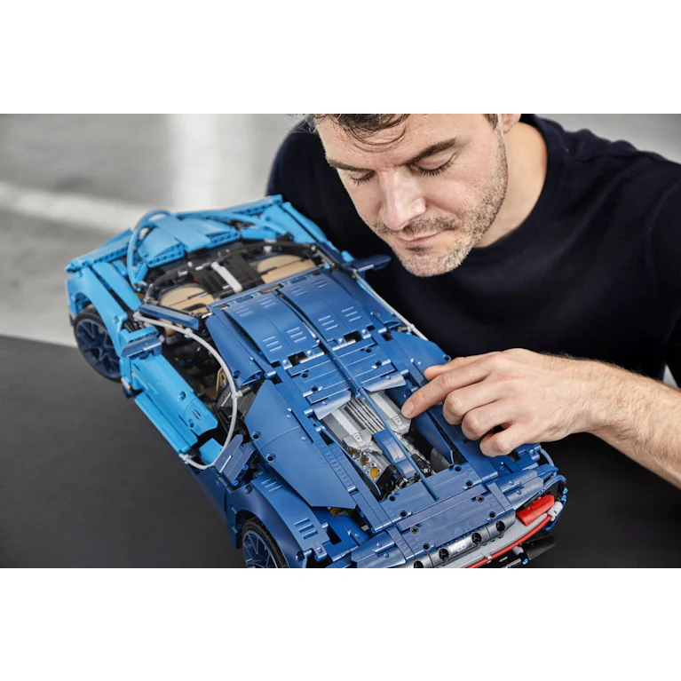 LEGO® Technic 42083 Bugatti Chiron