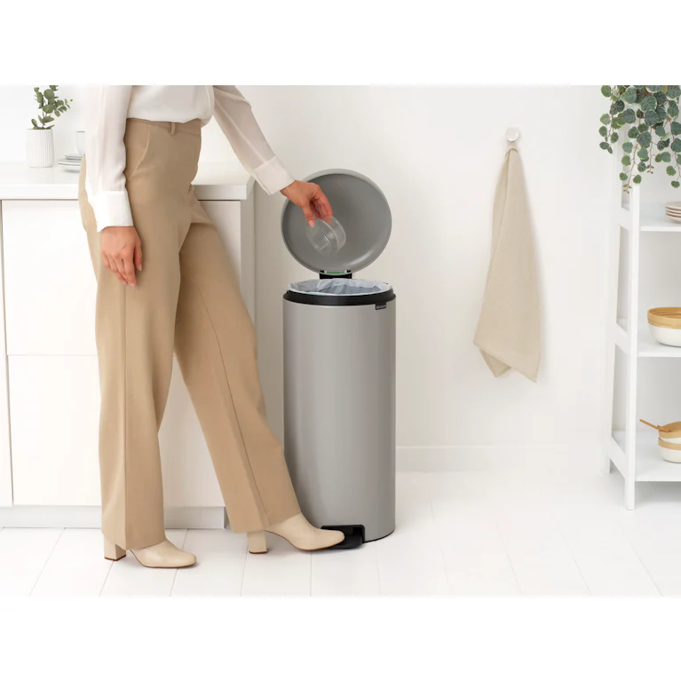 Brabantia Pedaalemmer NewIcon 30 liter Soft Grey
